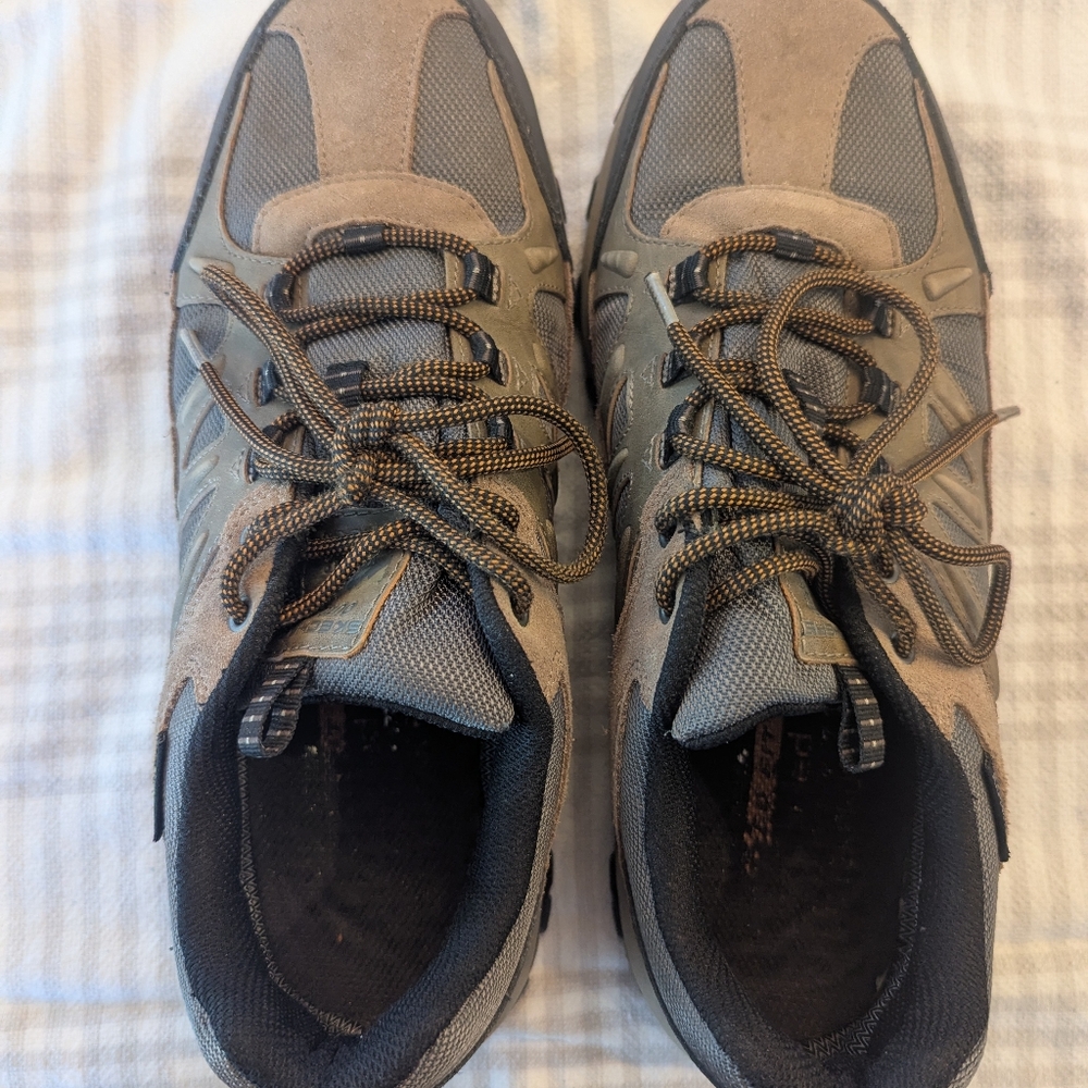 Skechers hiking shoes mens